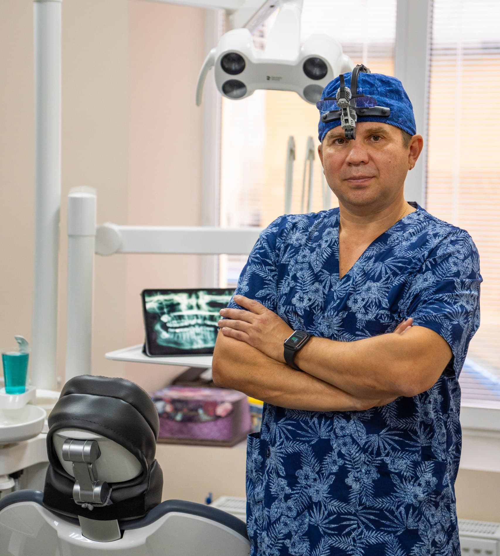 Стоматолог Алексей Вячеславович Азамов